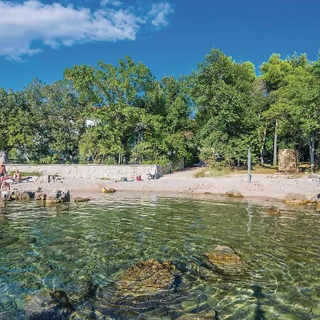 2 Bedroom Stunning In Дом отдыха *