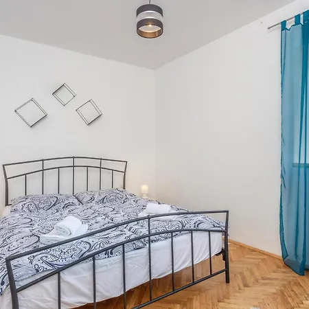 Holiday home 2 Bedroom Stunning In