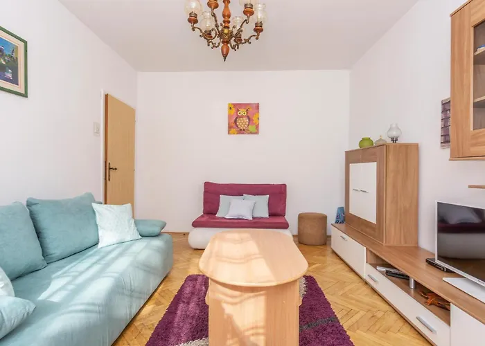 Hébergement de vacances 2 Bedroom Stunning In Omišalj