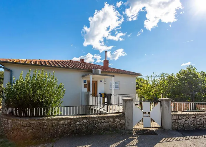 2 Bedroom Stunning In Omišalj